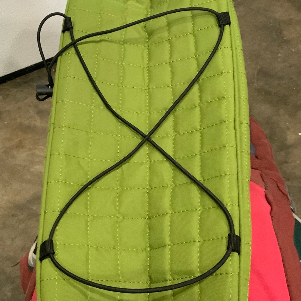 GAIAM Metro Gym Bag in Olive Green - Picture 5 of 5